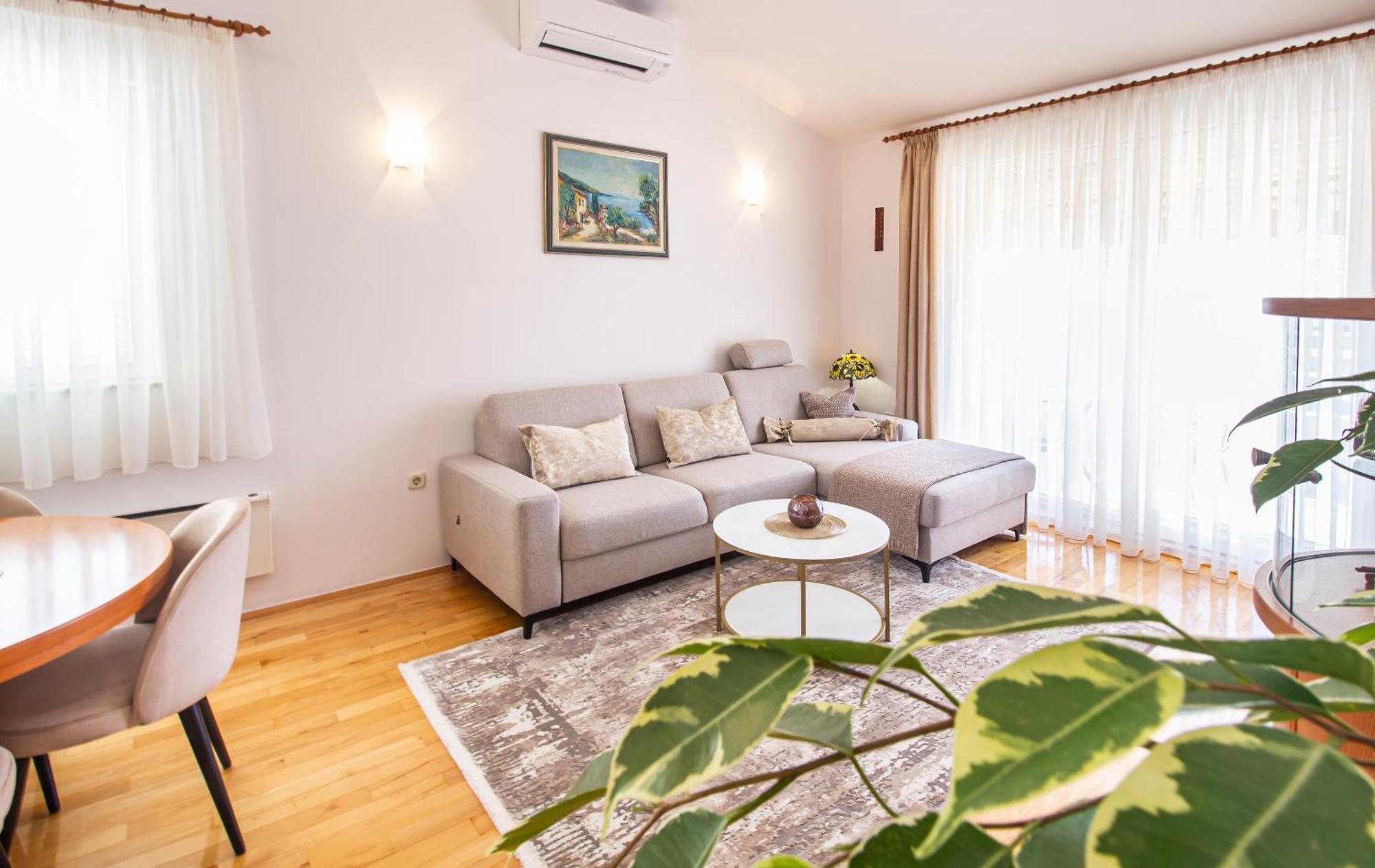 מאקרסקה Apartment Anita With Amazing Sea View מראה חיצוני תמונה