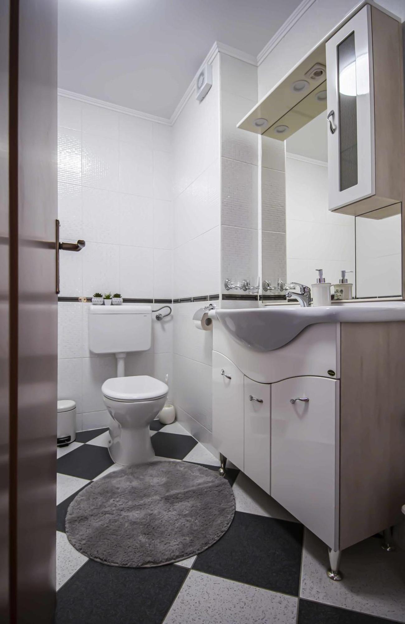 מאקרסקה Apartment Anita With Amazing Sea View מראה חיצוני תמונה